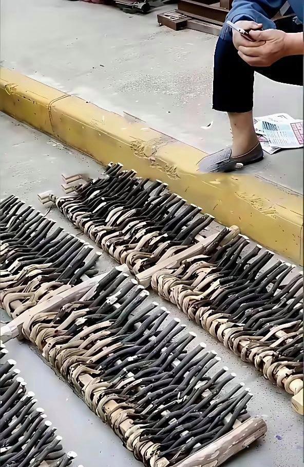 我敢打赌，
全网知道这是干啥的不超过100个
.