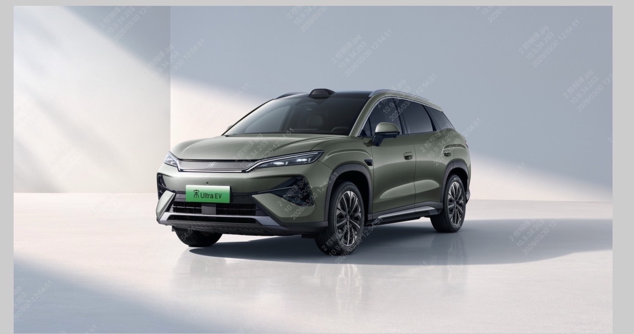 受够了电车充电慢、排队烦？今天刚上市的比亚迪宋Ultra EV把桌子掀了！15.