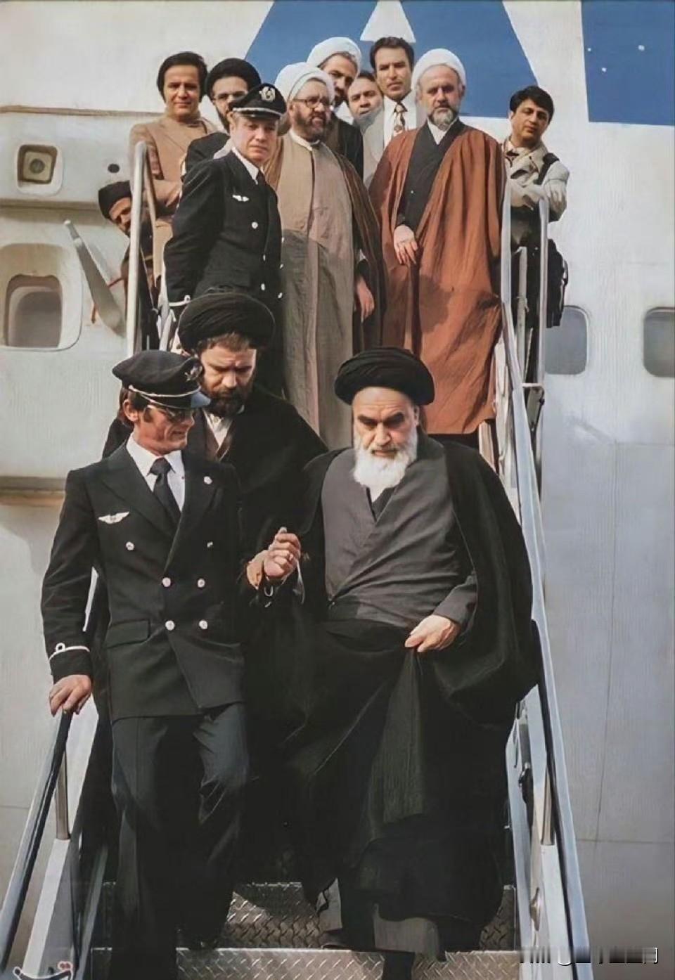 伊朗有点意思了。[我想静静] ​