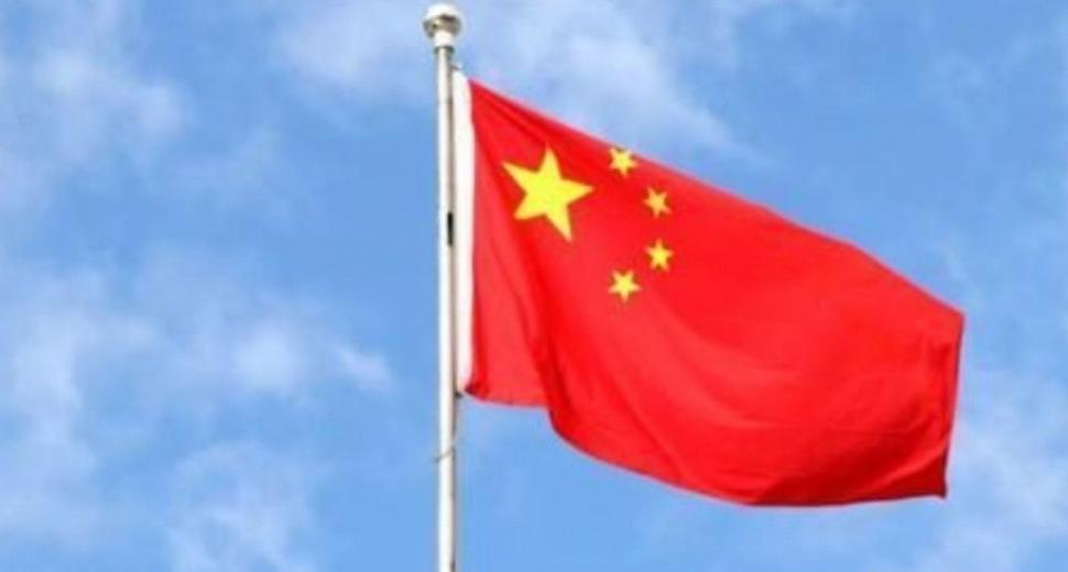 联合早报刊文对我们进行警告！联合早报声称，中国别把台湾问题想的过于简单，别低估中