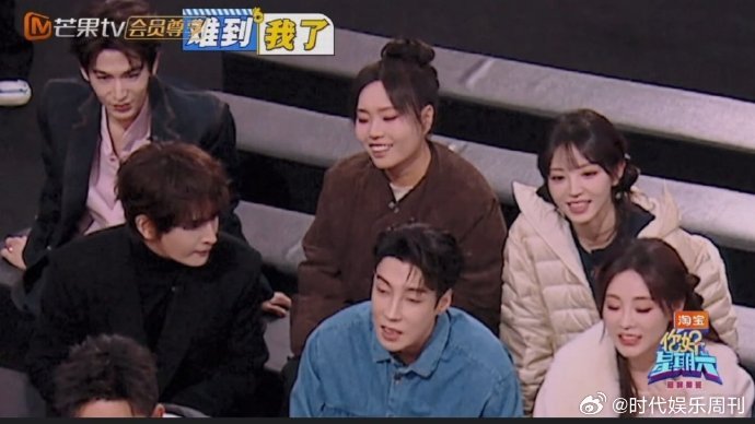 田曦薇叫张凌赫张哥你好星期六田曦薇一声 “张哥” 喊得也太自然了吧，又软又甜，听