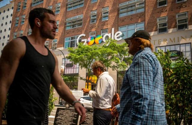 谷歌流量急坠归0？核心员工被「自愿离职」，30年搜索帝国崩塌