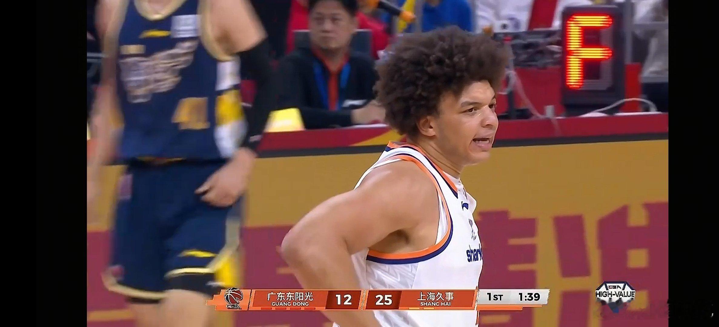 美利坚重型坦克。cba广东男篮vs上海男篮