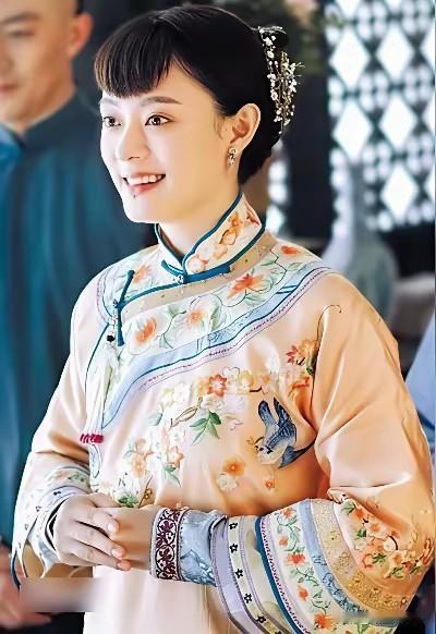 不是热依扎的《灼灼韶华》演得不够好，而是孙俪的《那年花开月正圆》演得太好，已经是
