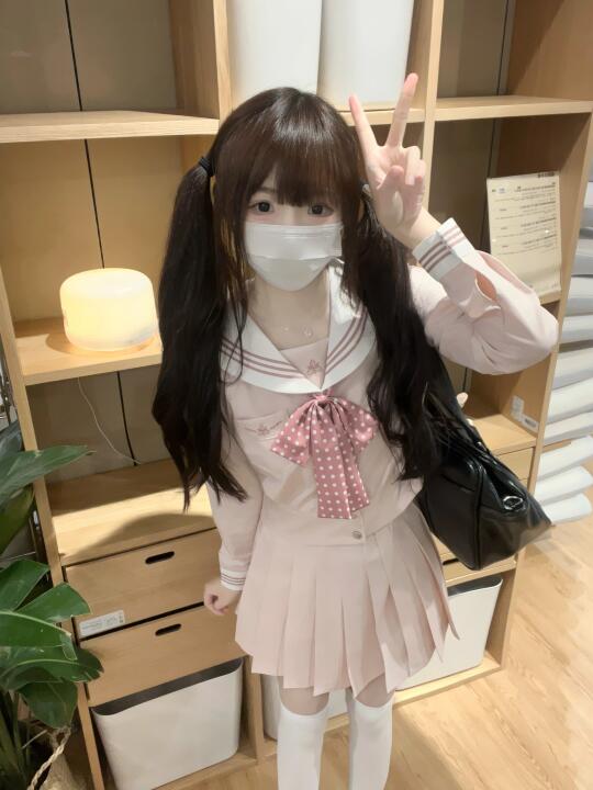 甜甜少女感(=・◦・=🎀)