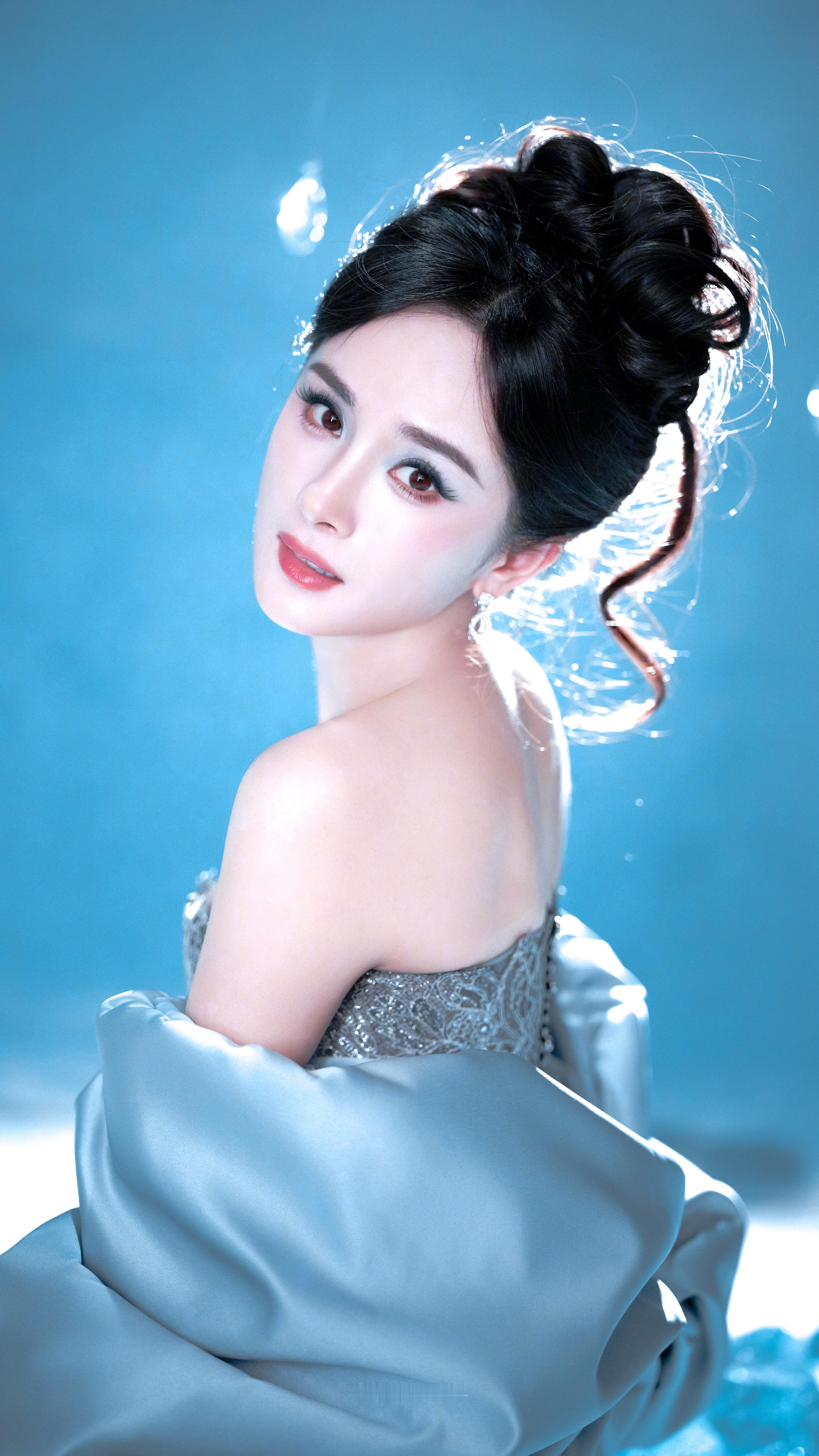 就是神女吧🤲杨幂杨幂蓝色镂空裙