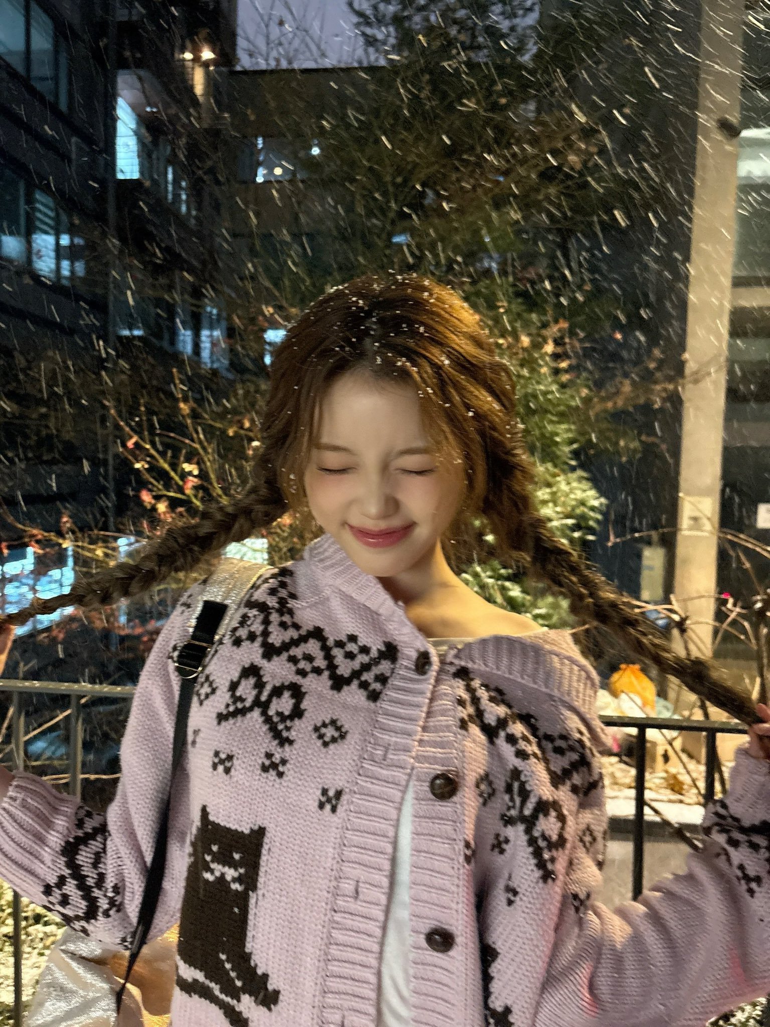 izna 郑世菲 & 柳莎朗 ❄️ 