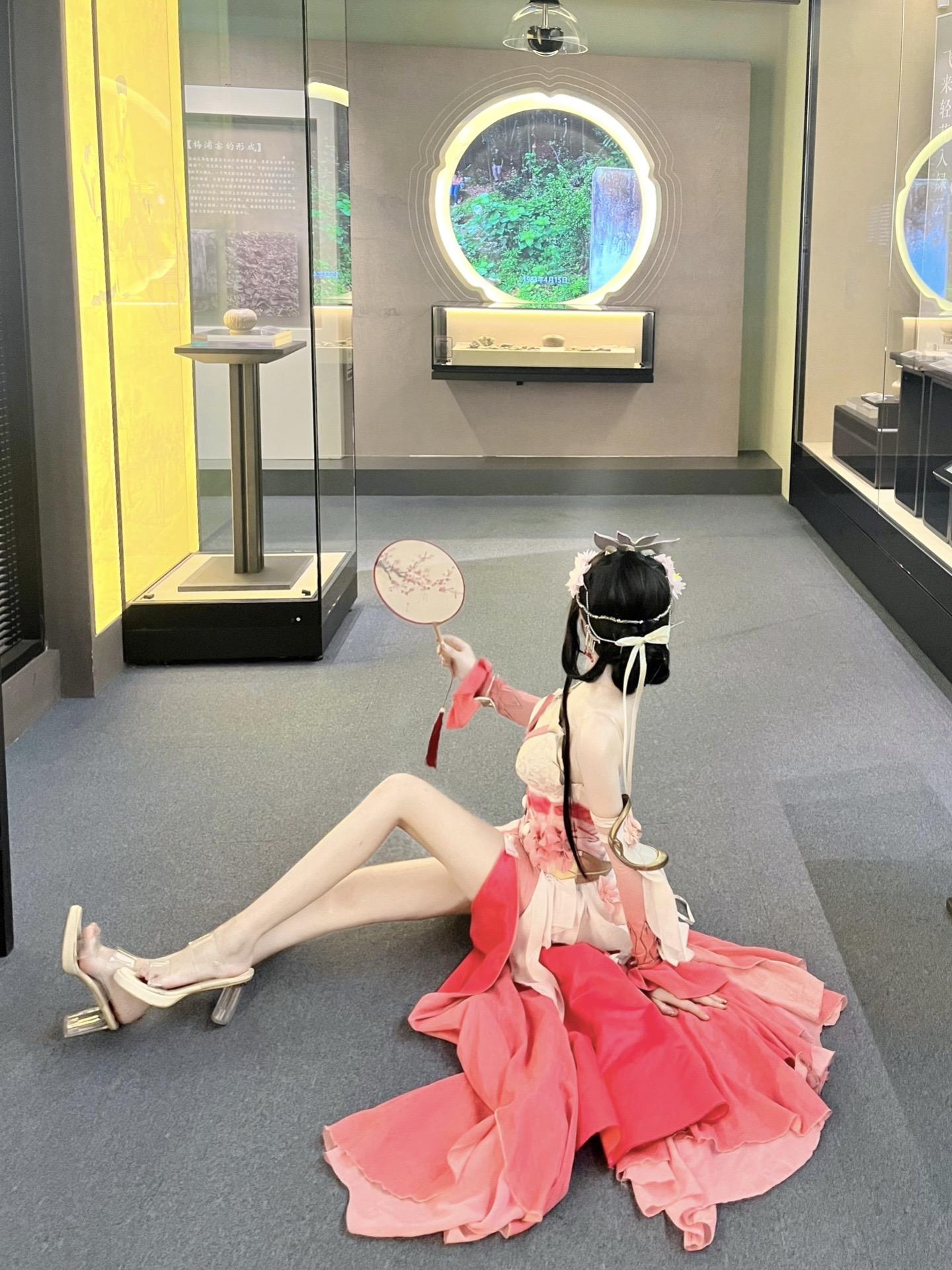 甄姬 甄姬cos 游园惊梦 玩王者荣耀的女生长什么样 王者荣耀