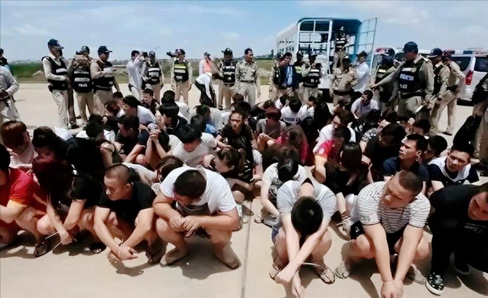 东南亚跨境网诈的嚣张气焰被狠狠摁住了？近日泰国牵头的一场跨国反诈围剿战火力全开，