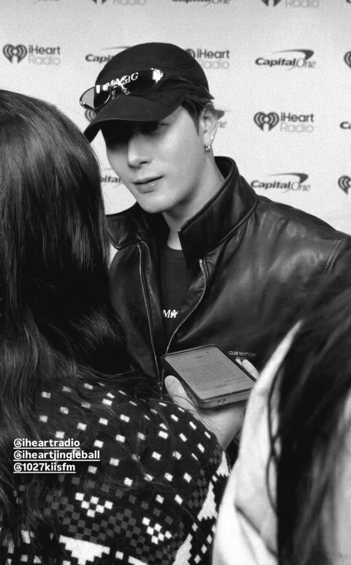 帅的好犯规期待今天的舞台王嘉尔官宣世巡北美站