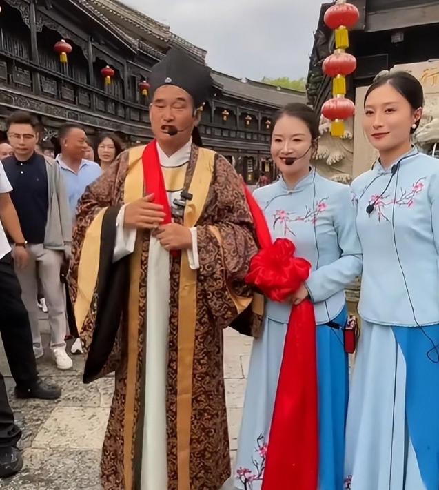 朱之文突迎全网骂潮，是因为他踩中了，中国观众最讨厌的3个雷区。
 
2026年8
