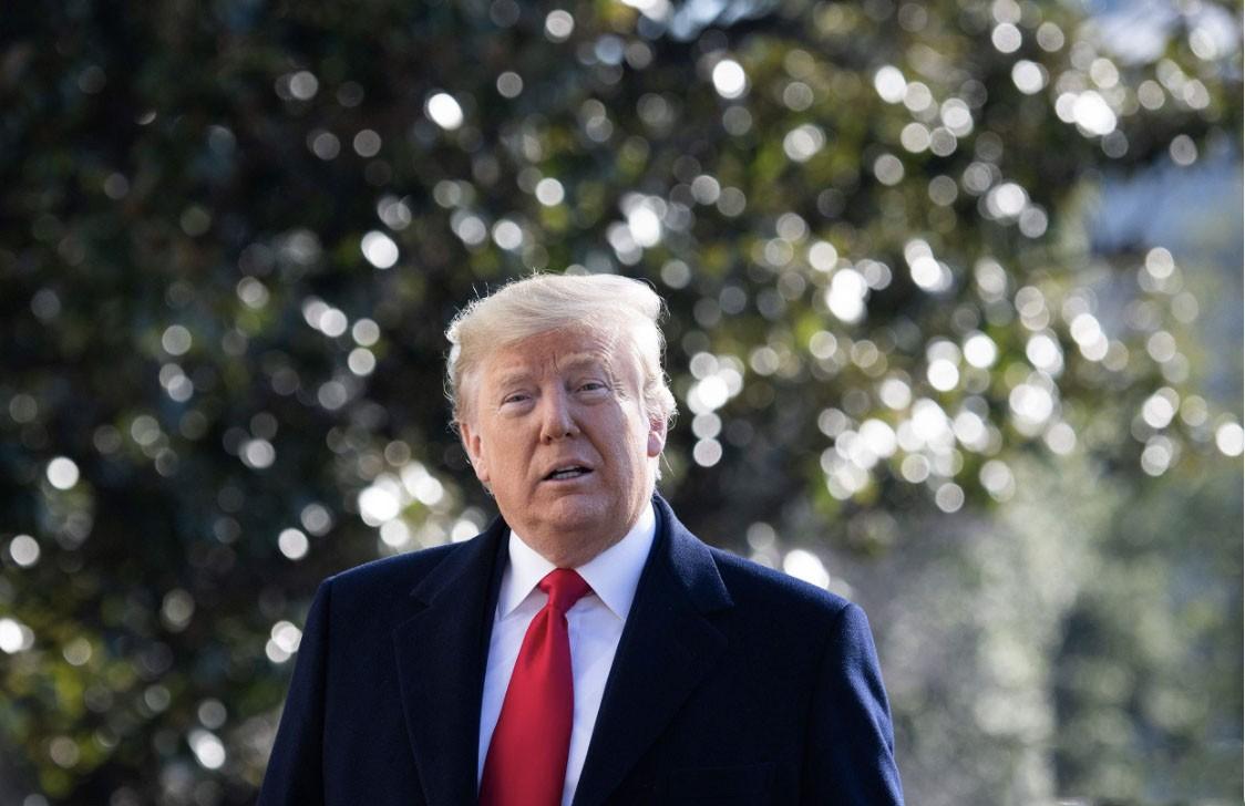 美军在加勒比海动手了！一艘满载石油的中国香港油轮被强行扣押，另一艘则与美军周旋2