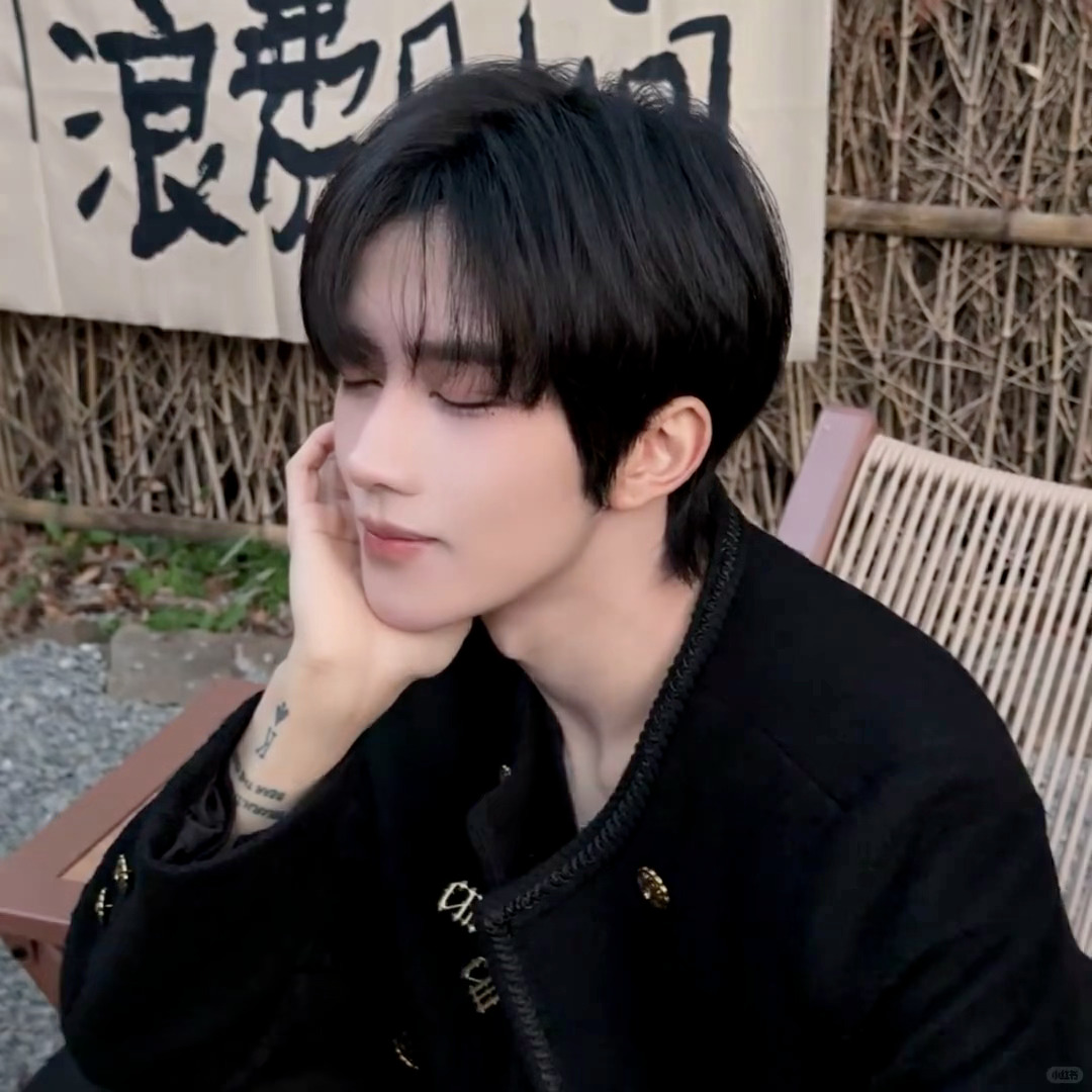 黄星初八营业 .黄星初八怼脸营业照 黄星初八营业，怼脸暴击 ，开工大吉，祝一切都