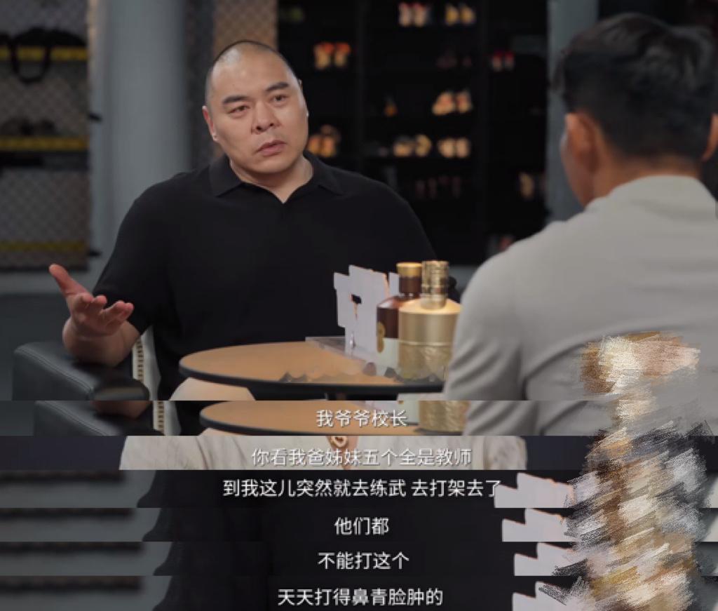 竞技体育的残酷是冠军只有一个冠军永远只有一位。运动员们长年挥洒汗水，全力以赴奔赴