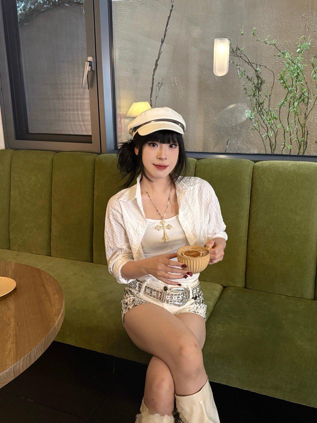 人们说 忘记就不会痛苦 ​​​