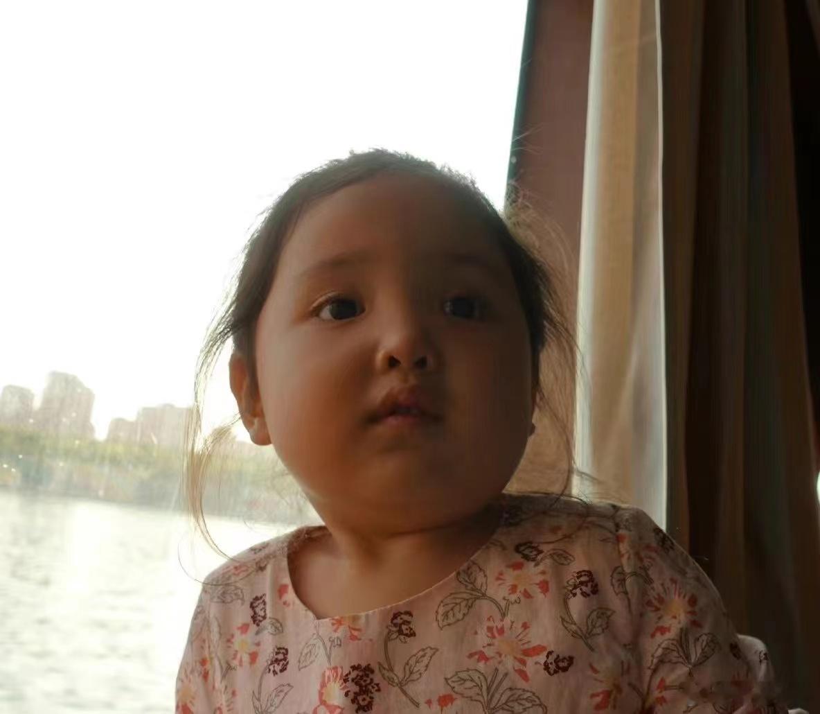 该说不说今年真的很凉快虽然有光膀子但还没有开电风扇呢 