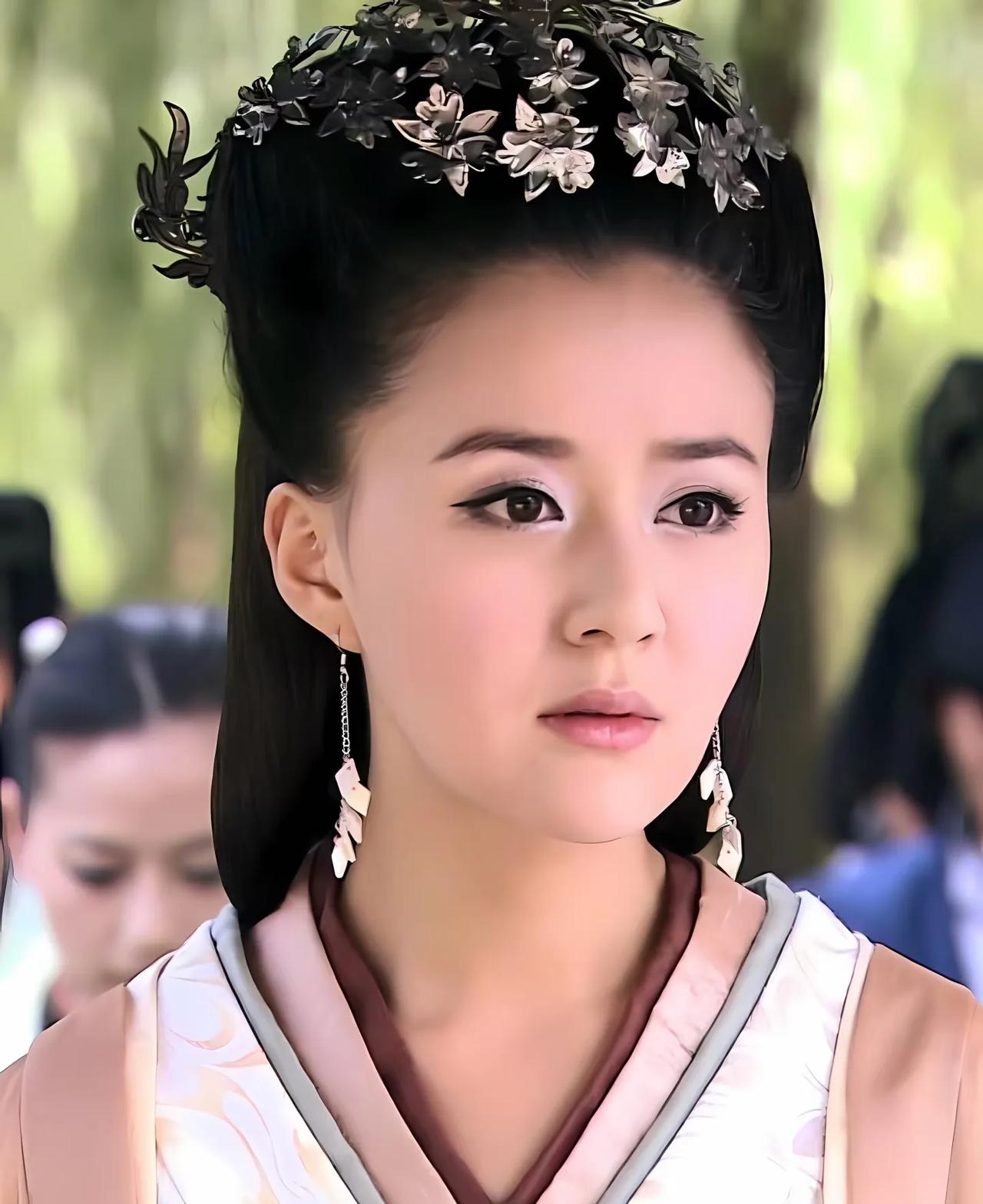 重温《美人心计》里子冉死前把儿子交给窦漪房，这操作其实藏着不少心思呢！
 
说白