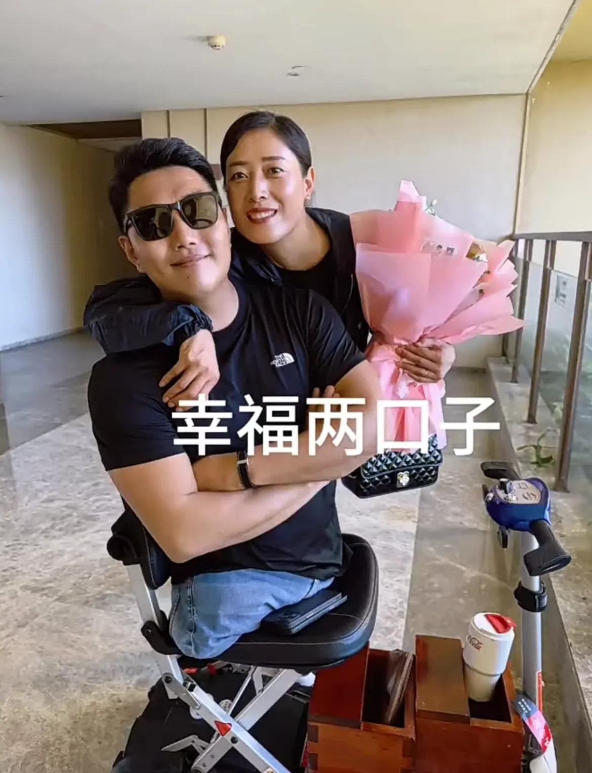 最喜欢看陈州，号称无腿勇士，一个乐观向上的人，情商非常高，虽然遭遇双腿在一次火车