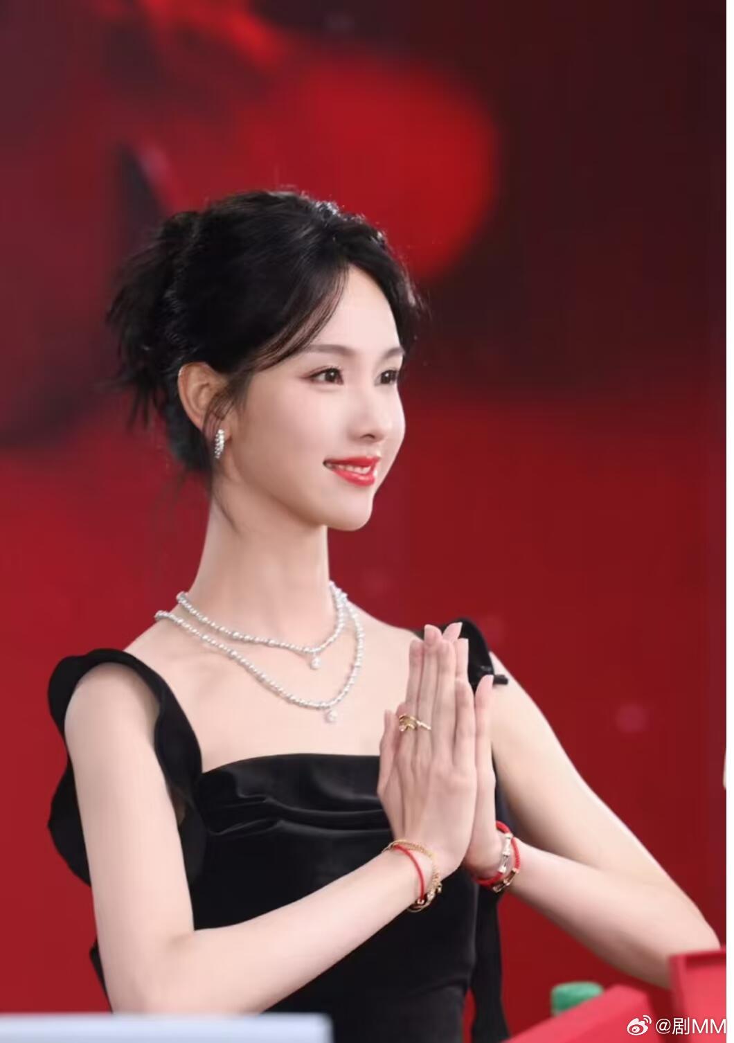 陈都灵许愿全都灵火速转发这个陈都灵祈福表情包！水逆退散，接下来所有愿望都会一一兑