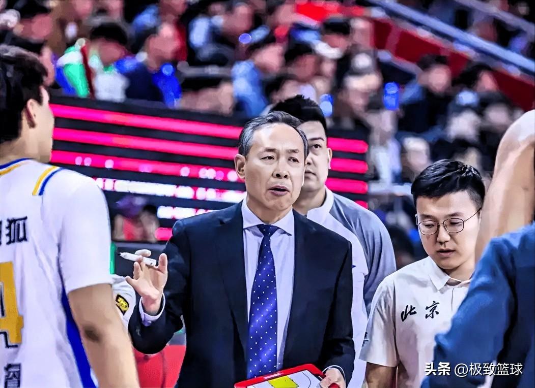 许利民赛后直言：最后一球不该到周琦手里

3月23日晚，北京以86-88两分惜败