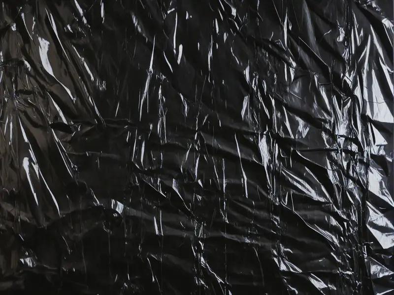 1月21日辽宁一女子取12万现金挂电瓶车把手上全丢这事，真让人又揪心又觉得该吸取