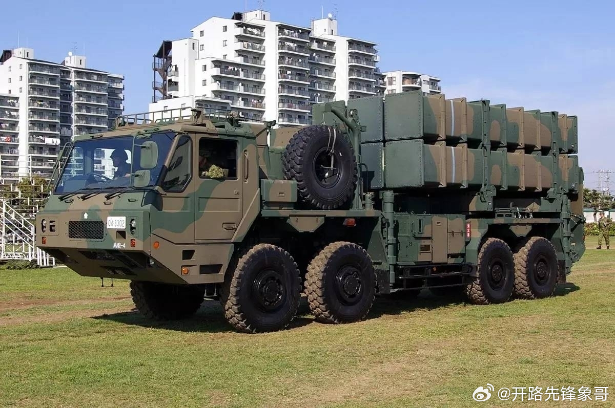 8日晚间，日本具备“反击能力”，即“对敌基地攻击能力”的远程导弹发射装置运抵其首