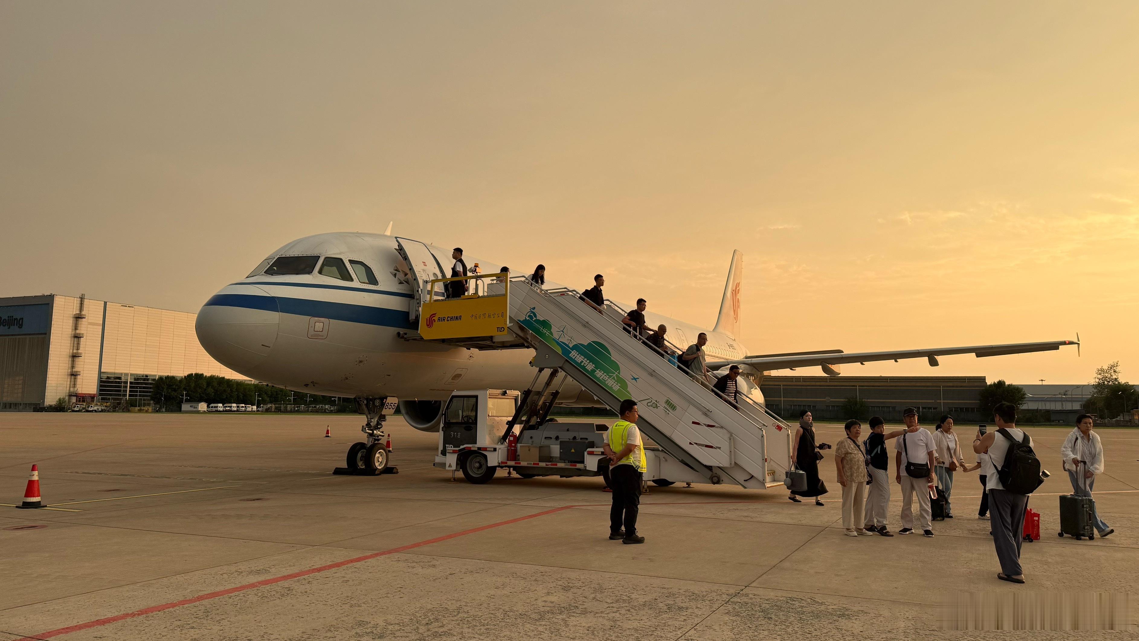 乘坐这架飞机到达首都机场。 北京·北京首都国际机场
