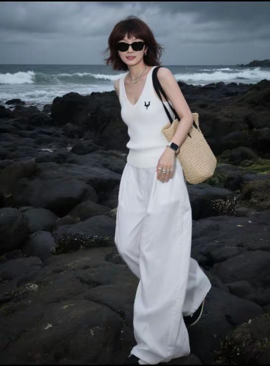 心有尺，行有度，不贪满，不过界进有欢喜，退有从容人生感悟 AI冷调度假风