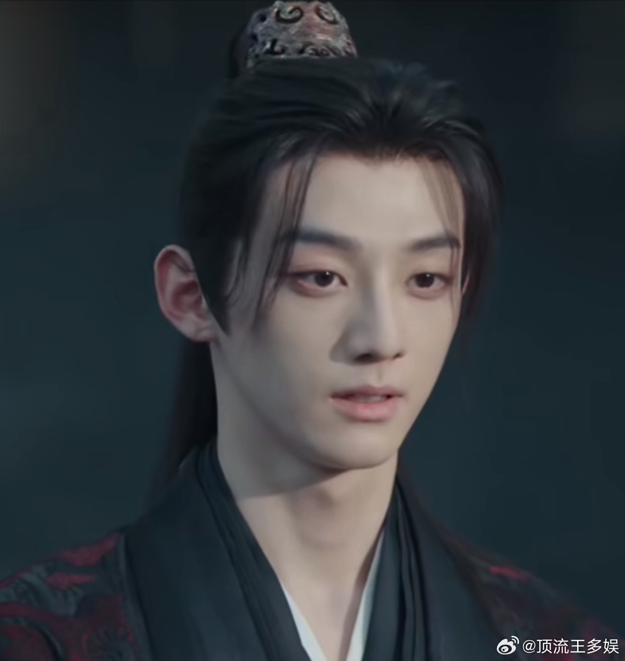 下镜脸男明星三巨头有网友总结了下镜脸男明星三巨头：罗正、赖伟明、颜安线下见过的都