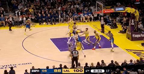 湖人暂停！领先9分，最后3分28秒！勇士vs湖人