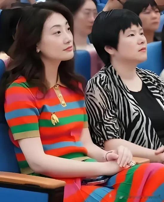 一些人认为这次的事情，其实是宗馥莉动了杜建英三子女的信托基金，人家忍无可忍了才站