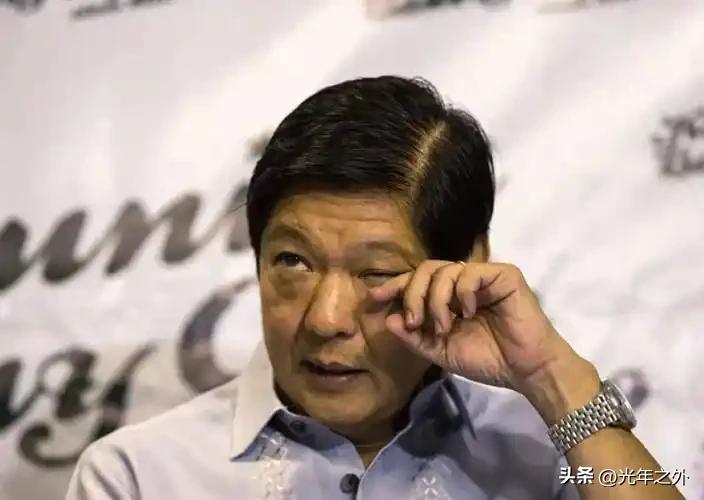 美日援助还在画饼，中国制裁已经落地！马科斯彻底懵了
 
国际政治最讽刺的一幕，正