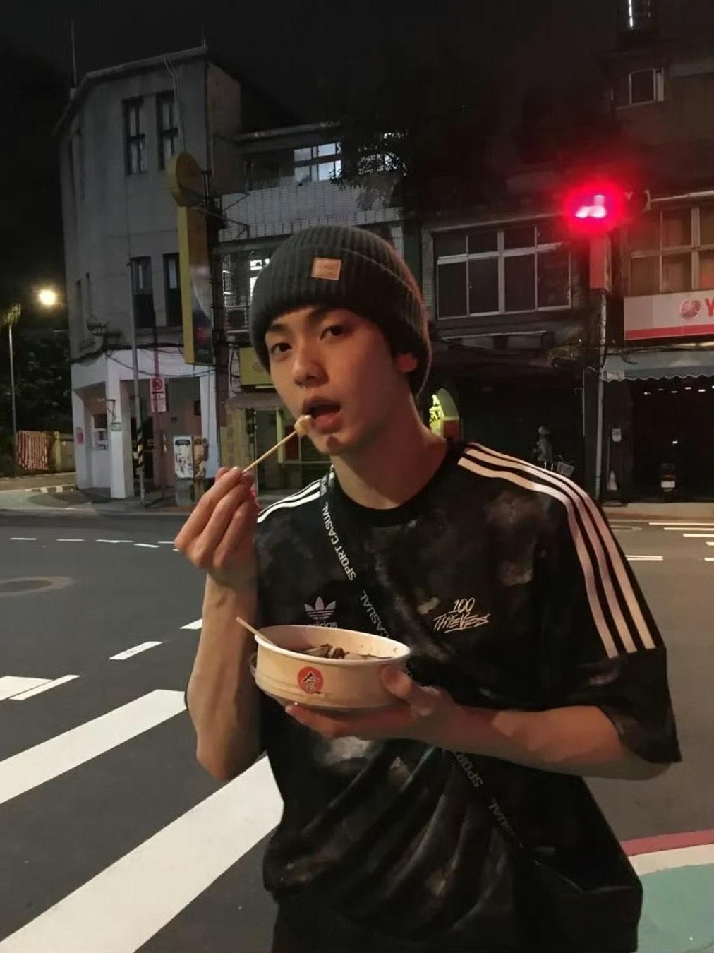 崔秀彬教你学拍女友视角 一款很有男友感的爱豆 