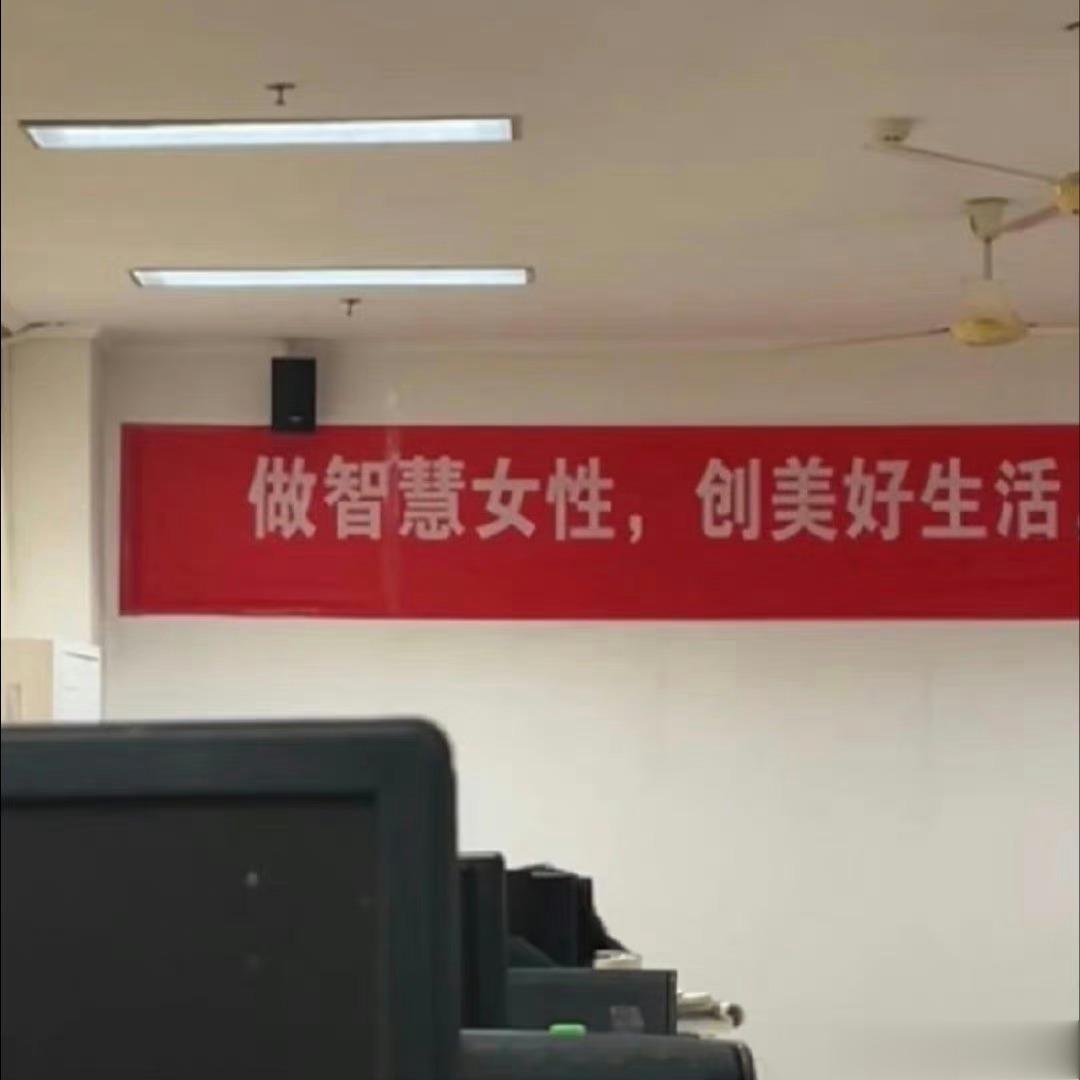 报告！最近的我很幸福！希望大家也可以开开心心的；） ​​​