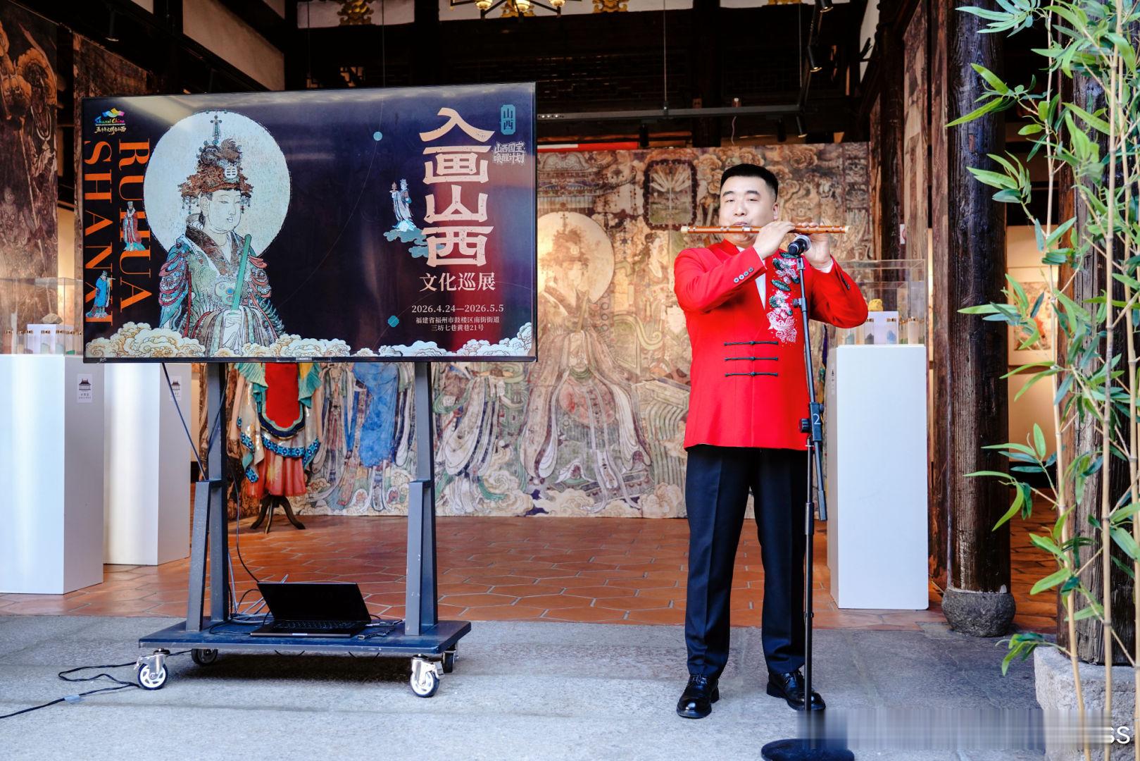 马娜丽莎在福州 三晋文脉与榕城古韵交融，“马娜丽莎”从壁画中走来。福州的茉莉花肆