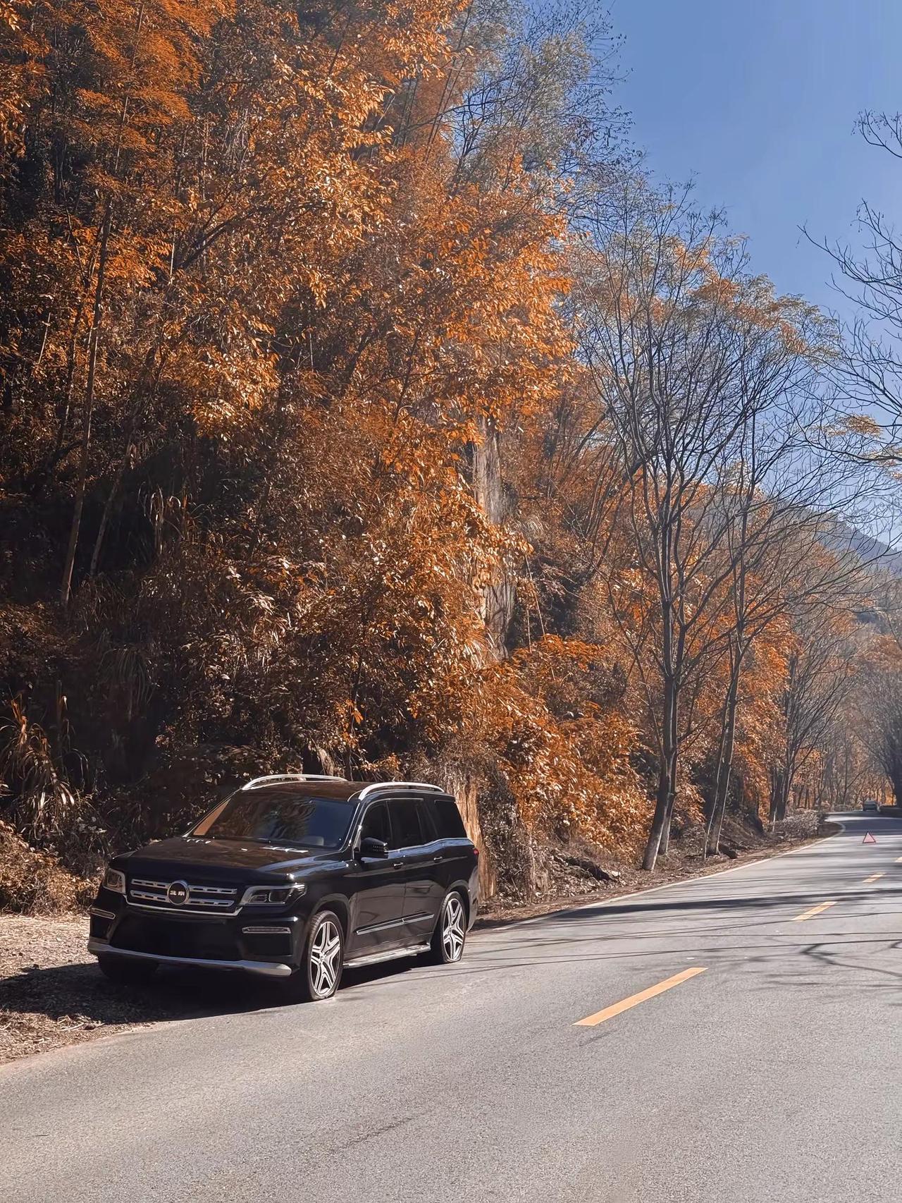 开启美好周一🙂 论轮胎硬还是石头硬 bj90