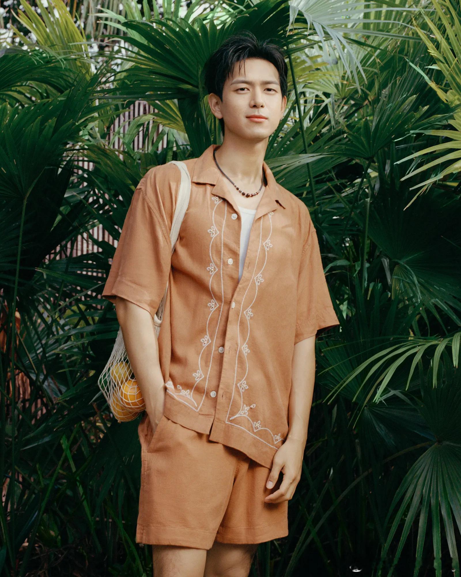 Abercrombie & Fitch品牌代言人李现lx夏日Highlight时