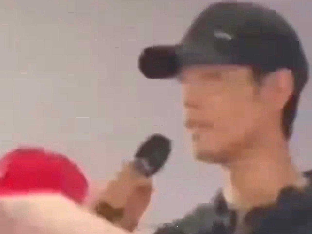 肖战小城良方开机致辞 果真是应了那句话啊：真诚才是永远的必杀技。肖战在电视剧《小