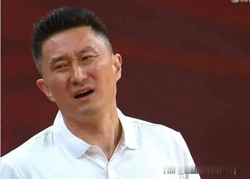 G5周琦缺席，杜锋追悔莫及，早知道别让周琦打33分钟，这事很自责，广东队三军用命