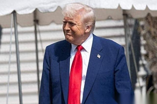 美伊这仗打了六天，全世界都在盯着德黑兰和特拉维夫。可据路透社3月4日的数据，最尴