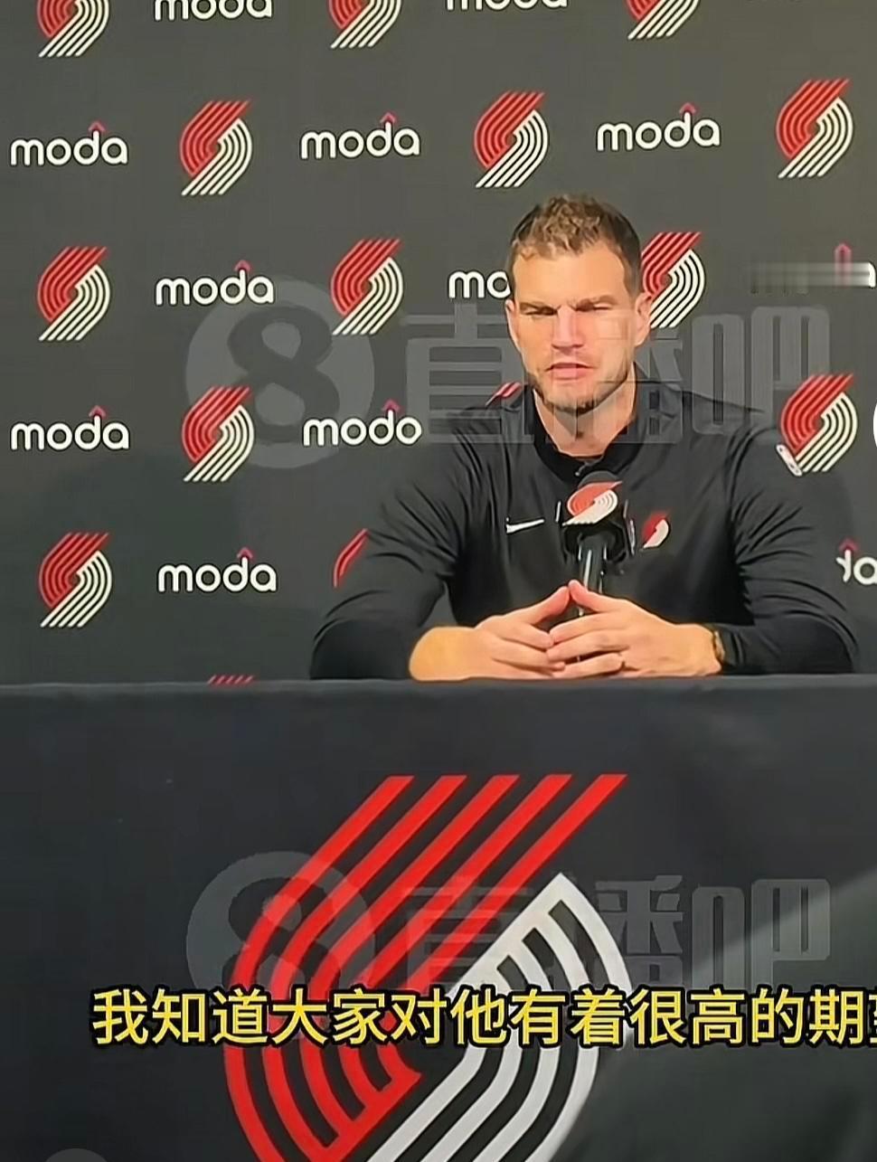 19岁杨瀚森，CBA内线真·全能选手，篮下硬凿，盖帽像关门，传球还带脑子。
NB