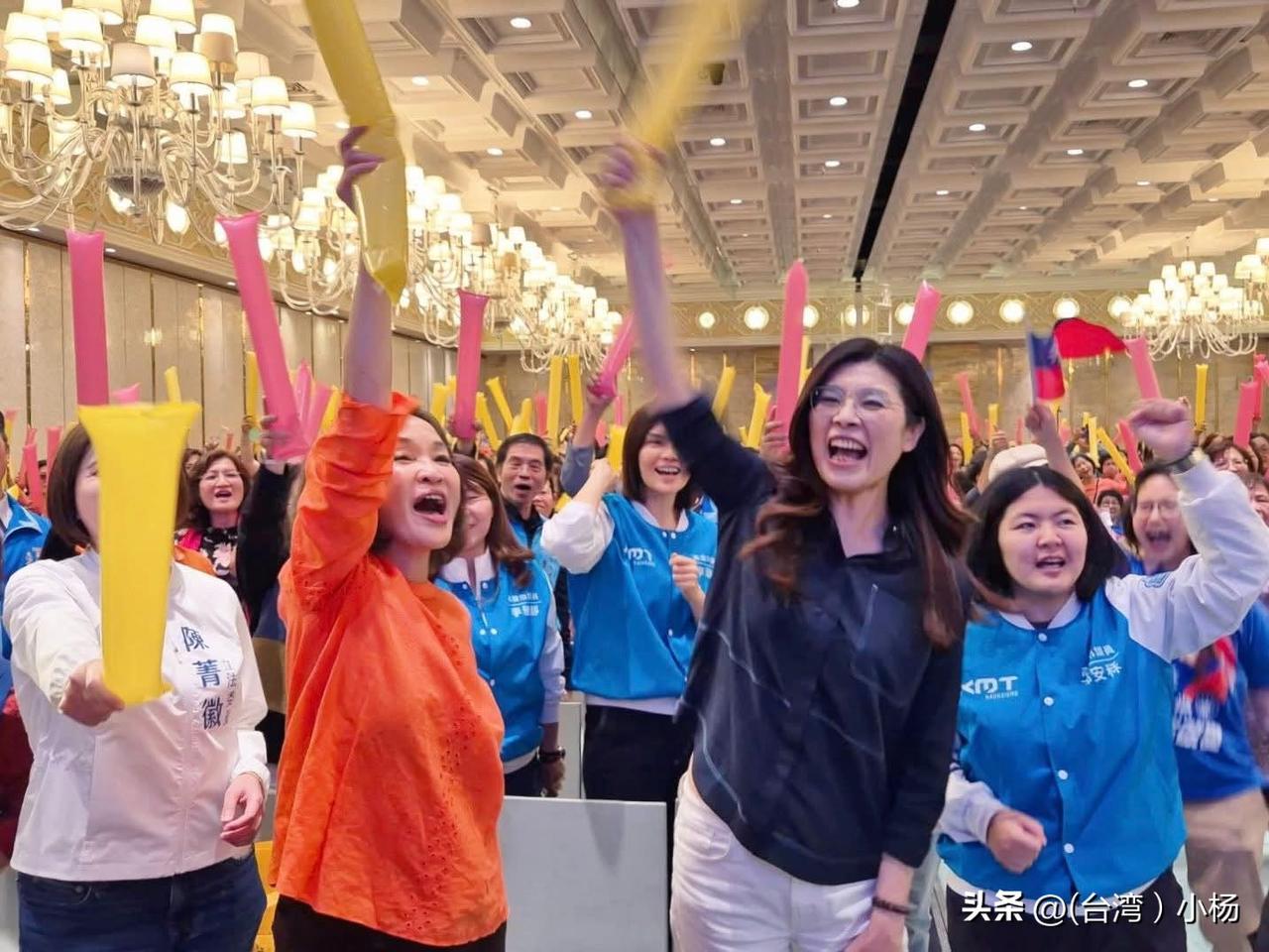 3月15日下午，郑丽文从台南来到高雄，
参加高雄市党部的新春团拜“志家人”姐妹会