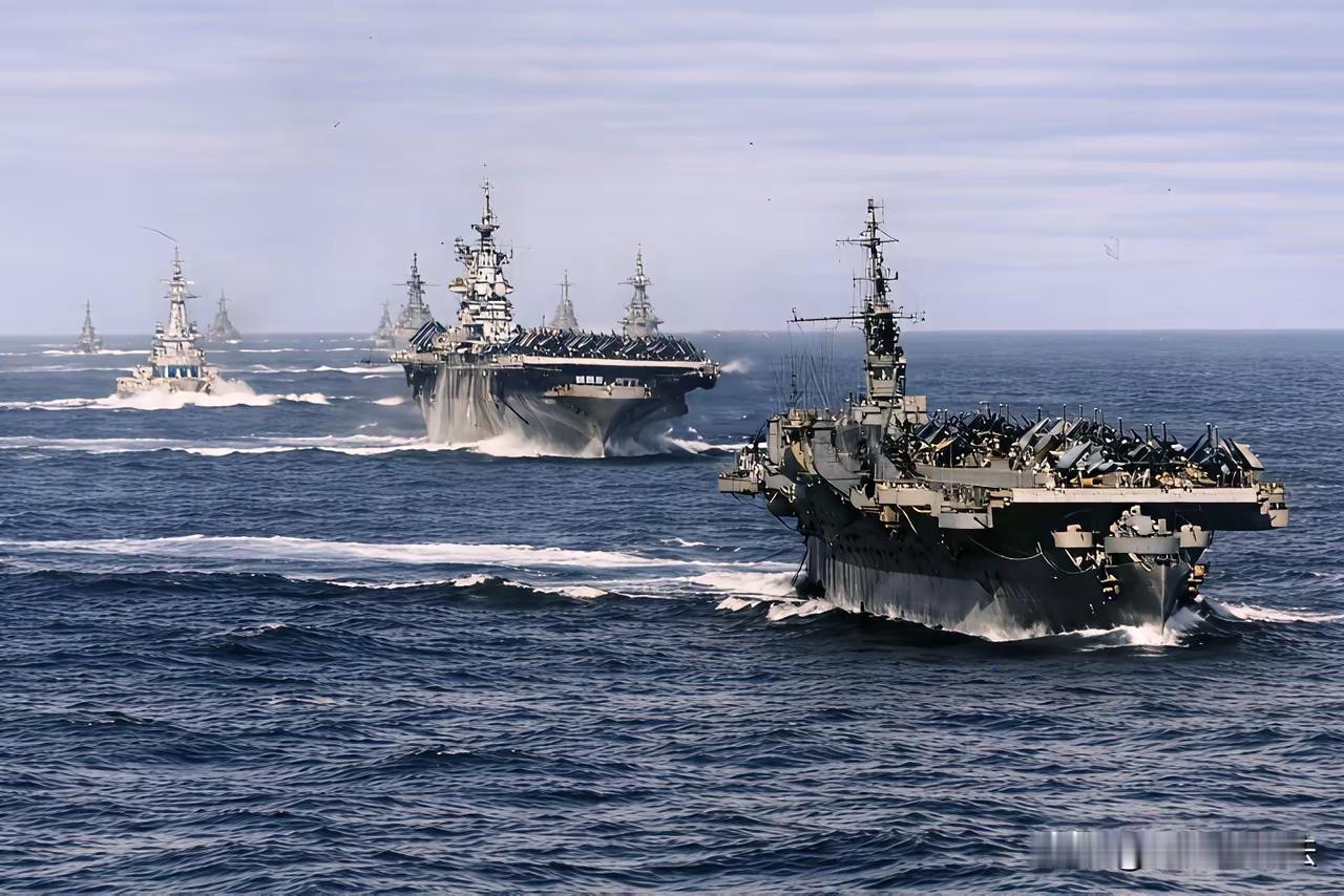 二战末期，美军海军的实力达到前所未有的巅峰。
从各种重型战列舰到轻型航母一眼望不