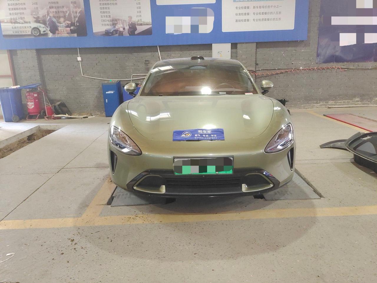 扎心，老款SU7刚到手，新款就预售了！
前几天帮粉丝验了一台小米SU7，24年1