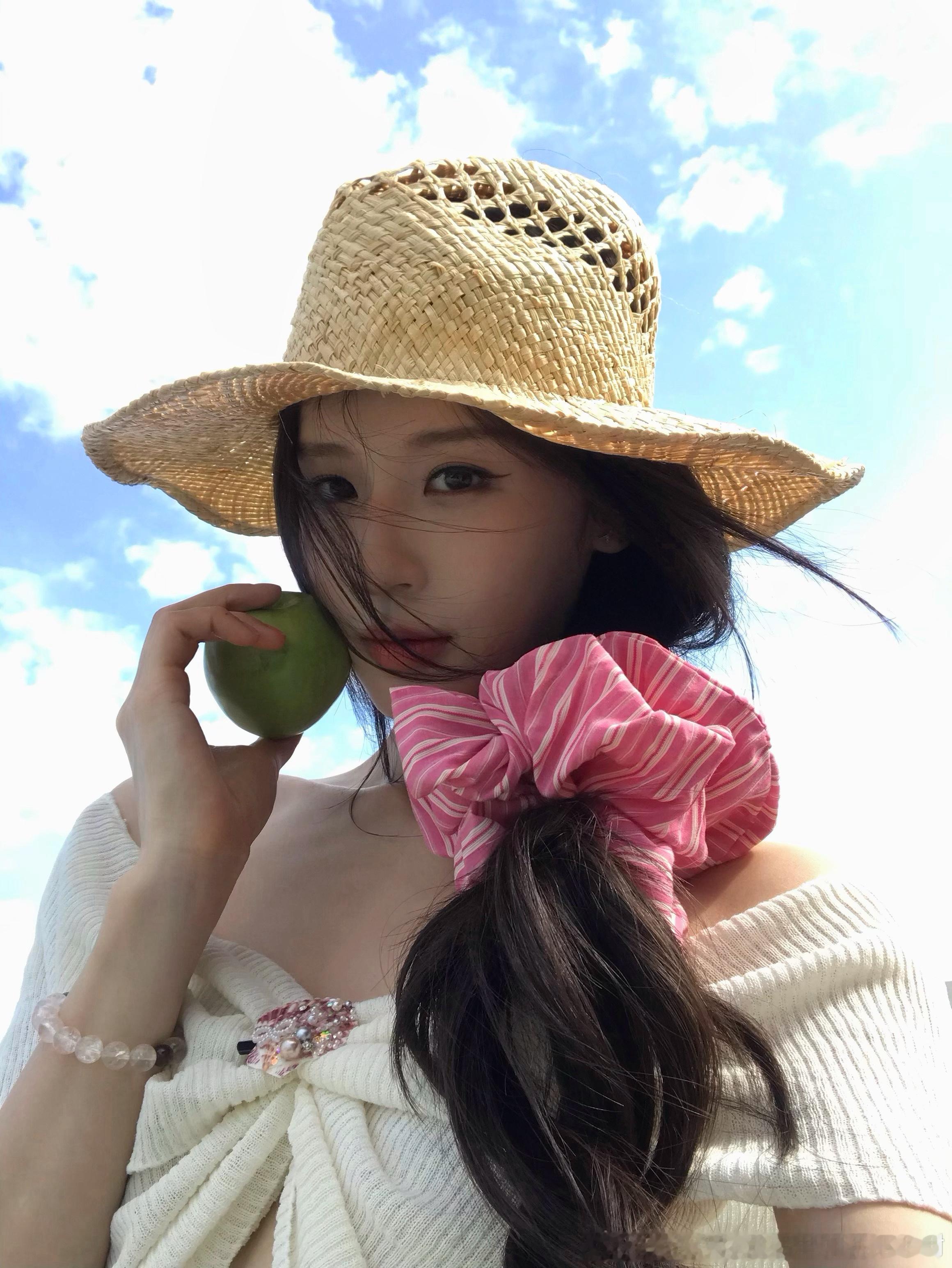 5.29 去伊菲丹🎵抖子直播间做客咯晚上8.00 ⏳到时候咱们必须得见面吧