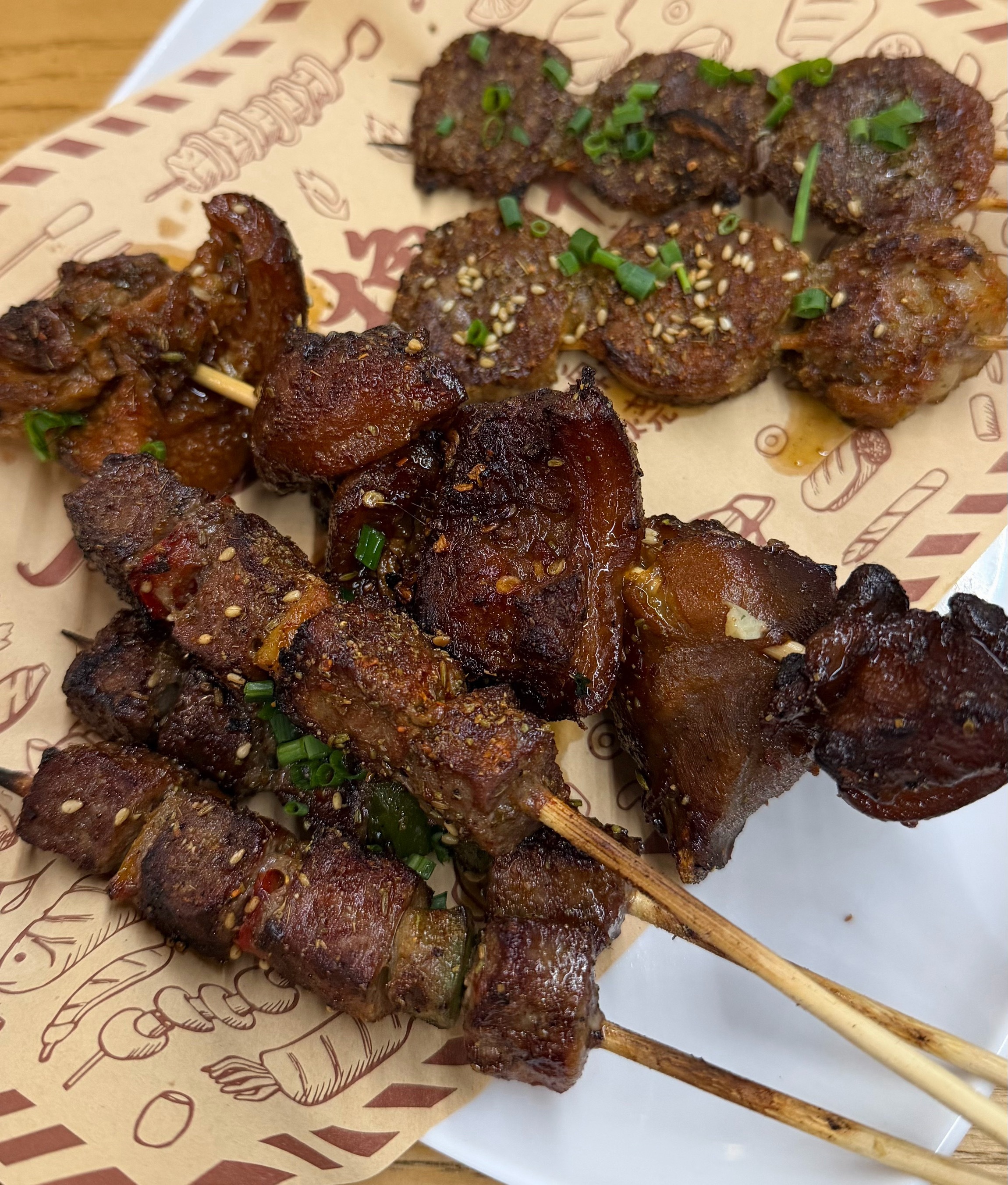来海边就是要吃生蚝