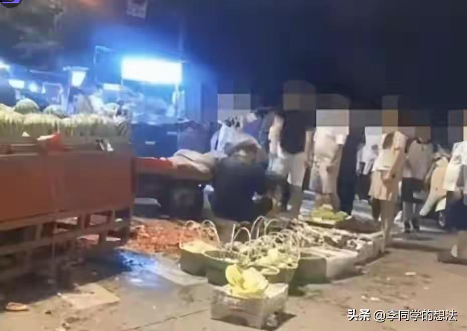 赖，砸了人家摊子还不想赔钱？相信法律尊严！宁波这对砸瓜夫妻出来了，不愿赔偿，又耍