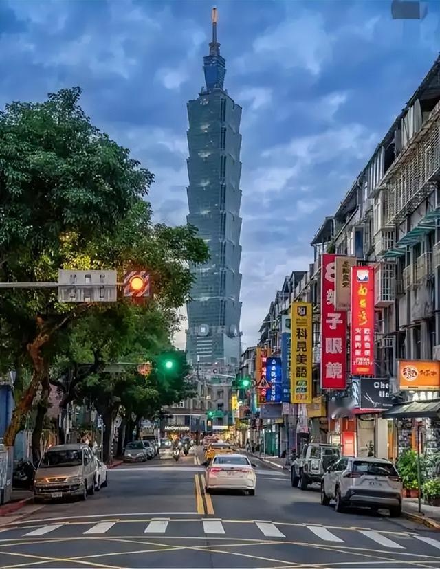 不愧为“亚洲四小龙”，台湾上半年实现经济总量达3.48万亿元人民币，实际增速达1
