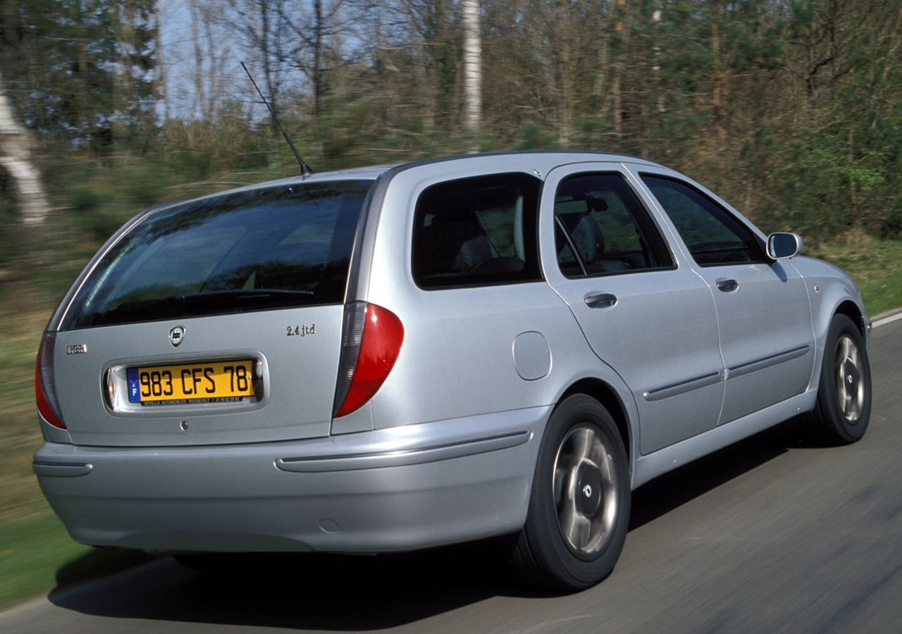 蓝旗亚    2002 Lancia Lybra Executive，底盘代号8