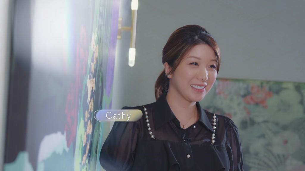 深夜宣布再度离婚，港姐季军庆幸抑郁症没复发
想不到这位四十岁的女人已经经历了两场